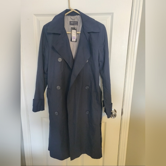 Women's Trench Coat - Picture 2 of 3